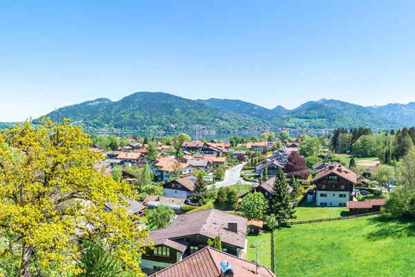 Ferienwohnung Hochsitz - Panorama mit Blick in die Berge
